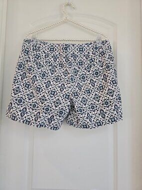 Loft Size 8, 100% cotton womens shorts